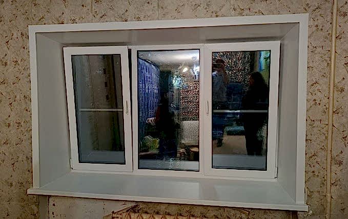 Установка двух окон на первом этаже 1